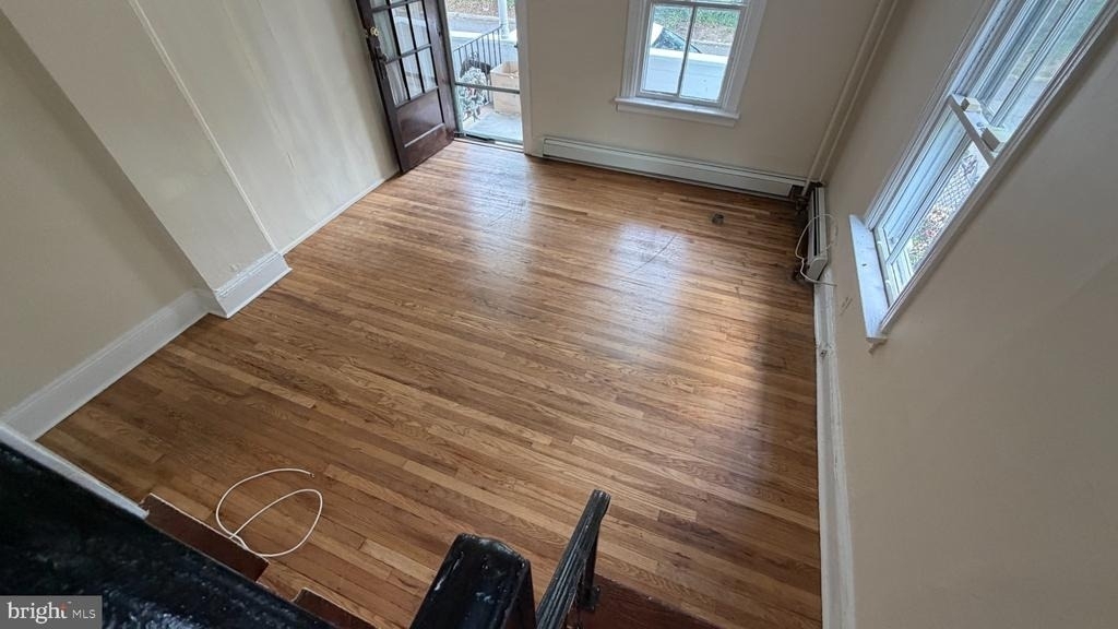 51 Moran Avenue - Photo 3