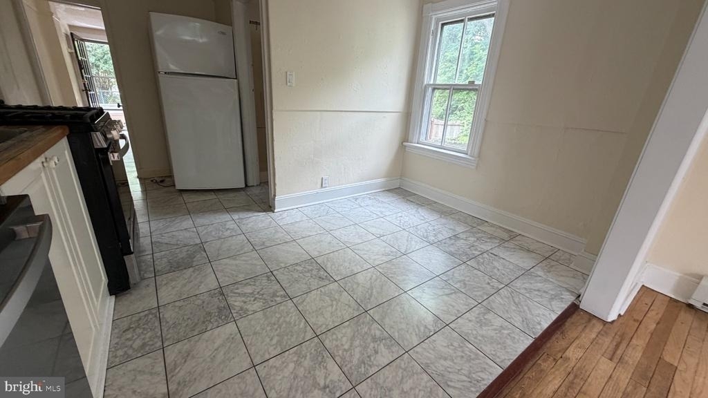 51 Moran Avenue - Photo 6