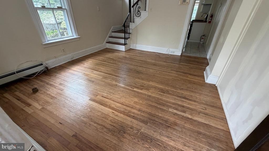 51 Moran Avenue - Photo 2