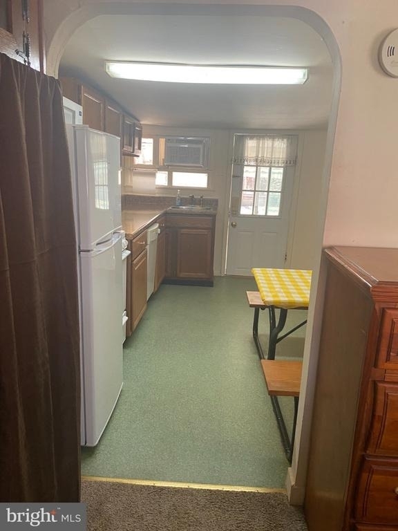 220 Crystal Drive - Photo 3