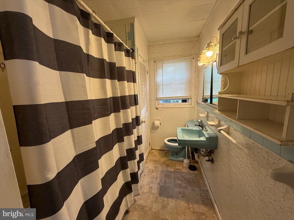 410 Middlesex Street - Photo 9