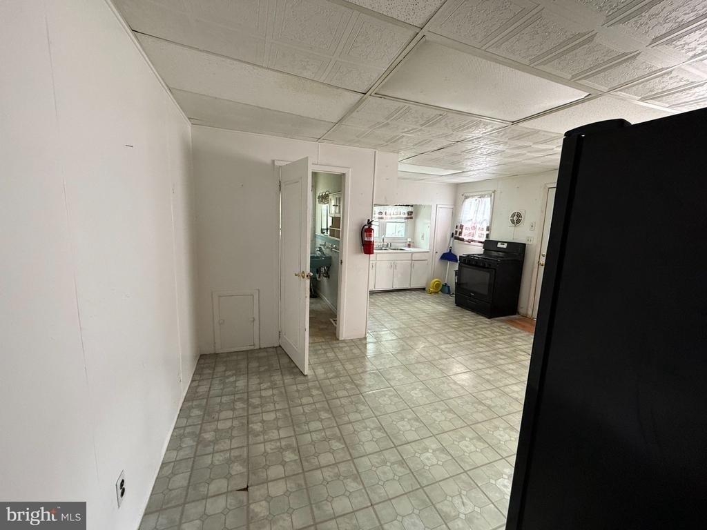 410 Middlesex Street - Photo 4