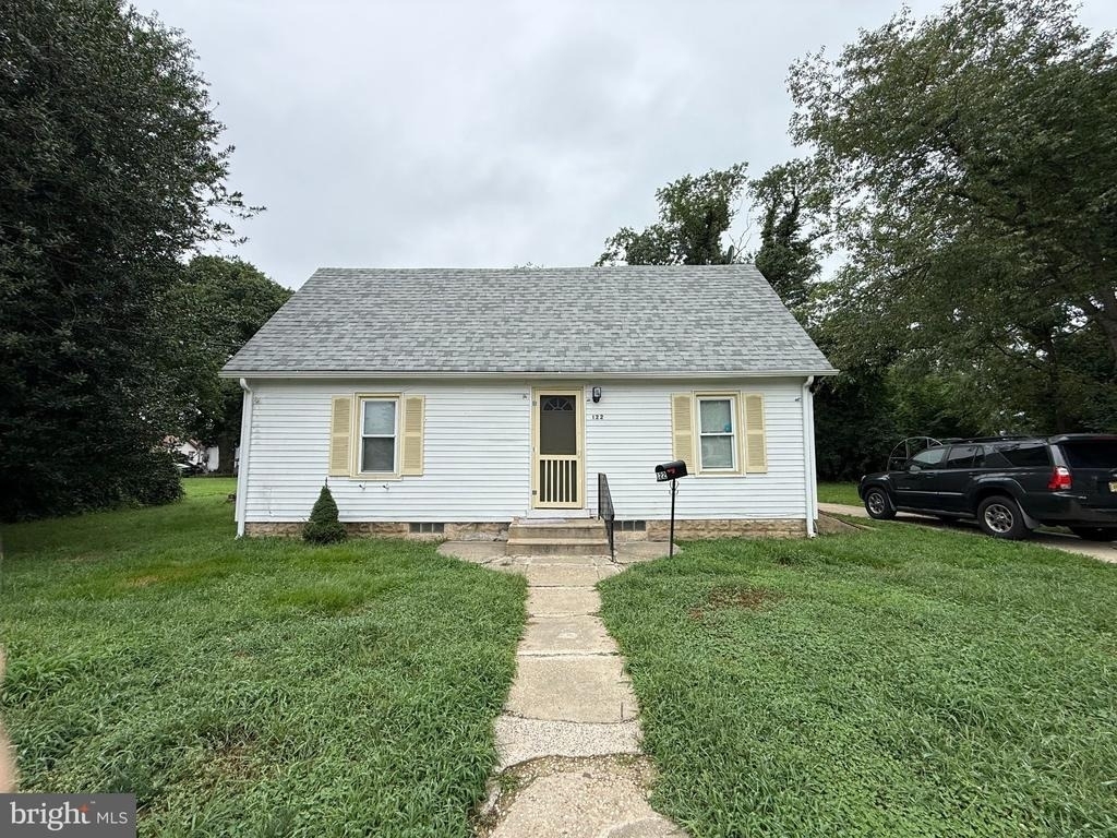 122 Princeton Avenue - Photo 0