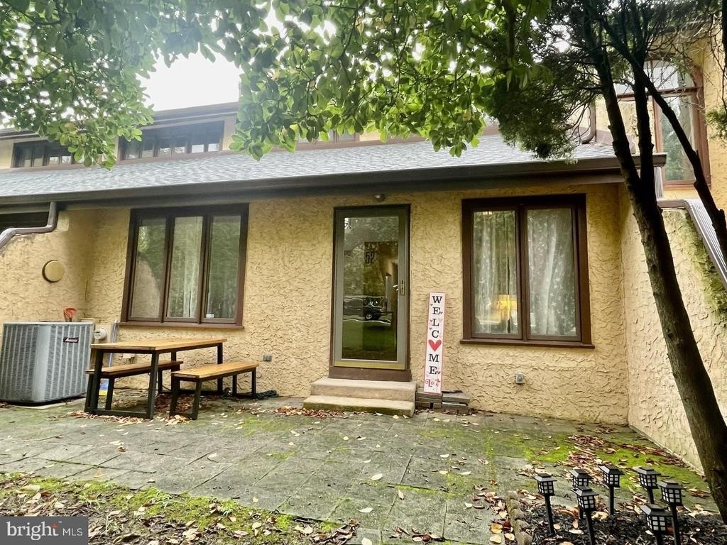 301 Browning Lane - Photo 1