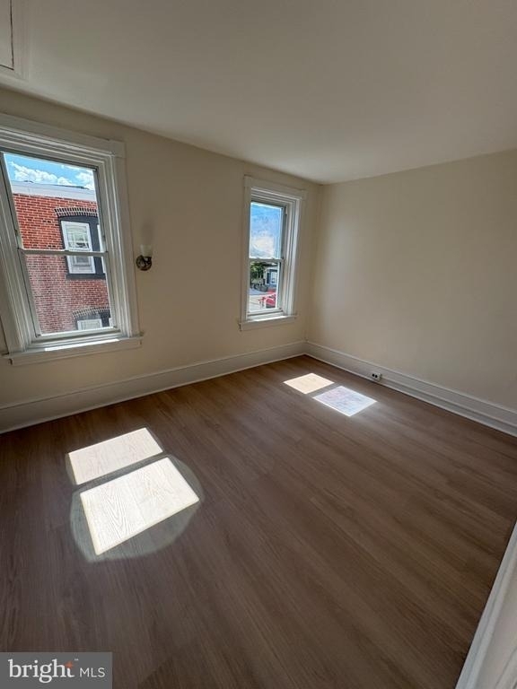 705 Powell Street - Photo 12