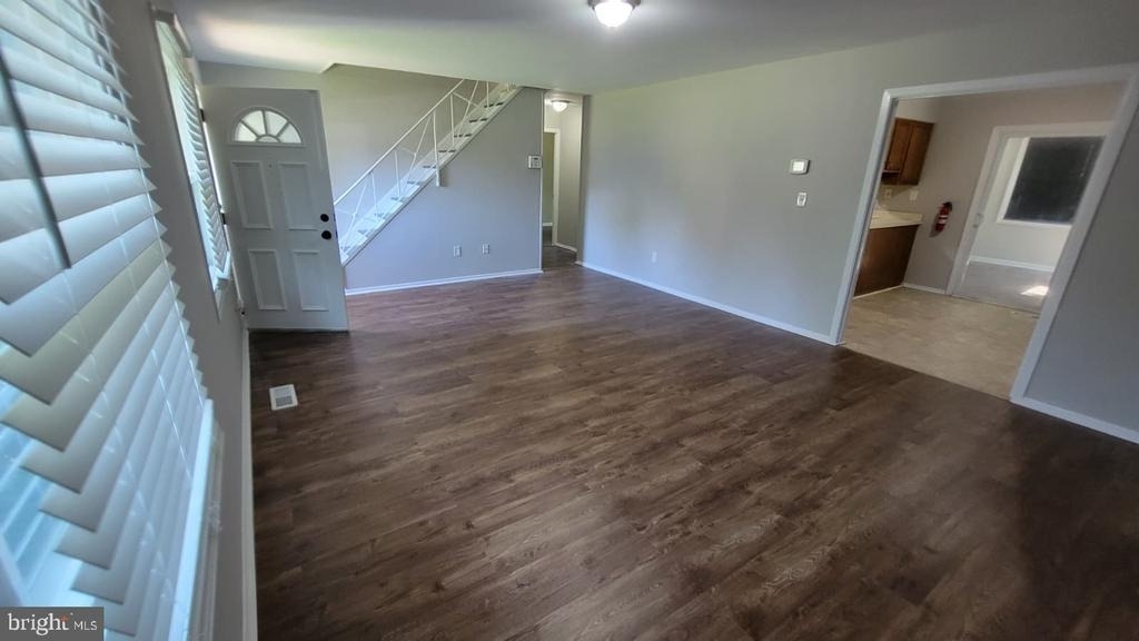 7 Maymont Lane - Photo 0