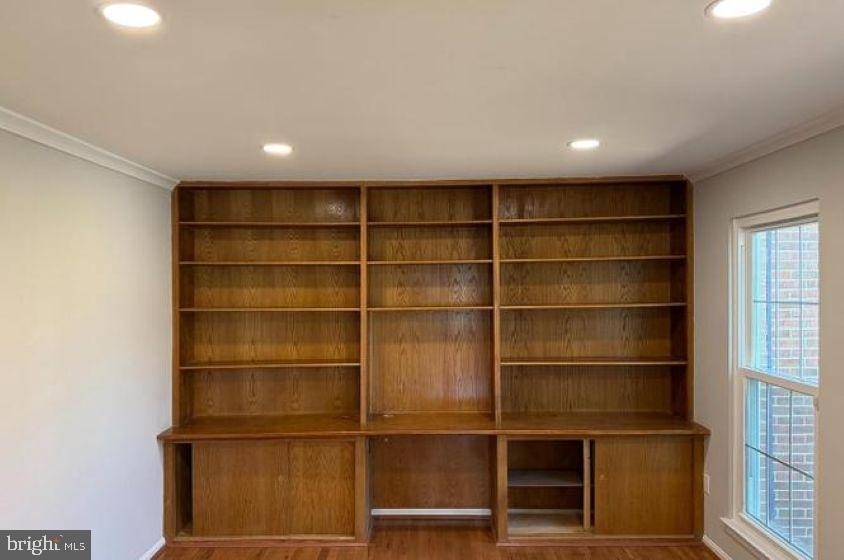 6111 Richmanor Terrace - Photo 18