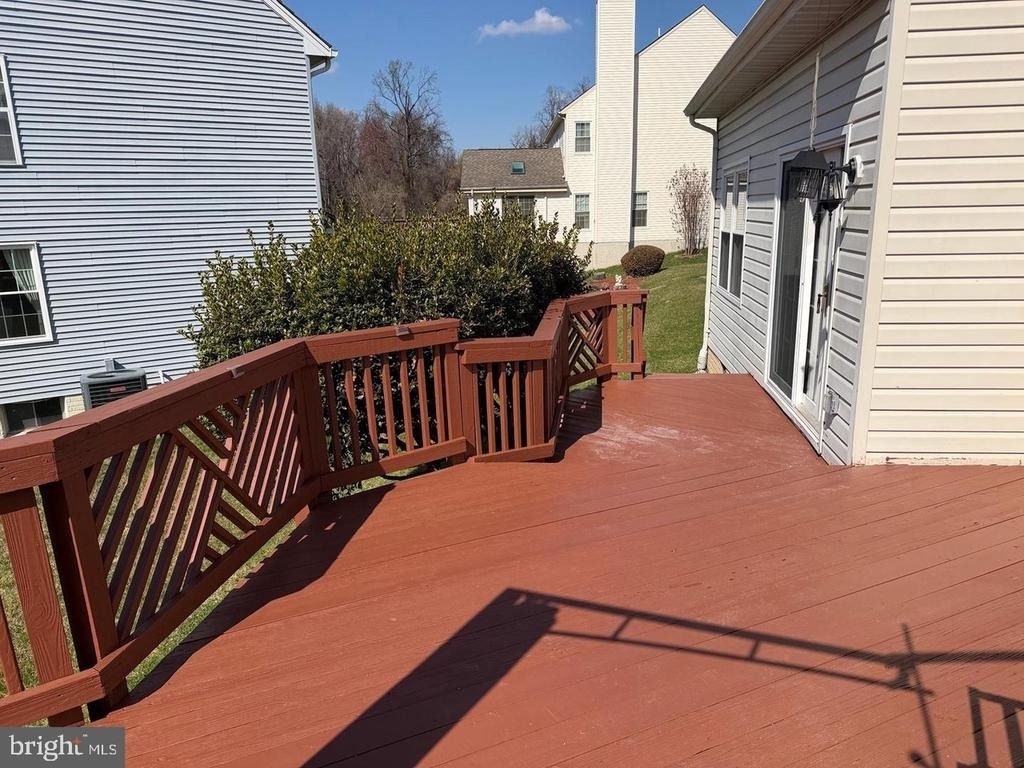 6111 Richmanor Terrace - Photo 7