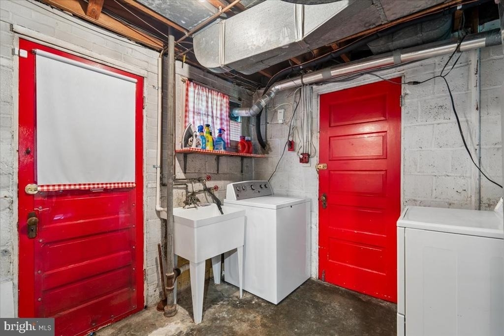 9422 Locust Hill Road - Photo 35