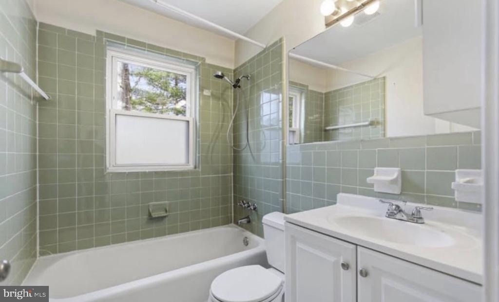 10626 S Dunmoor Drive - Photo 4