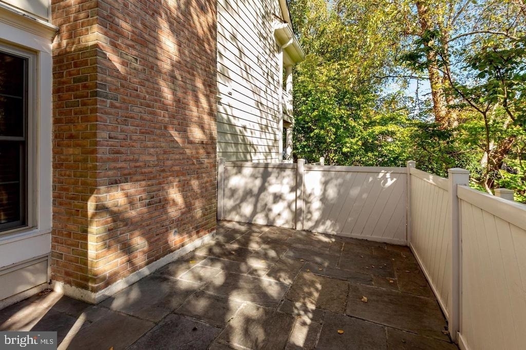 5801 Linden Square Court - Photo 23