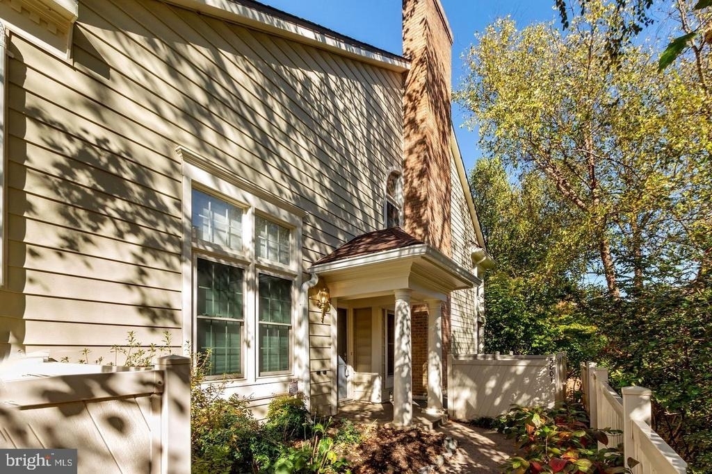 5801 Linden Square Court - Photo 24