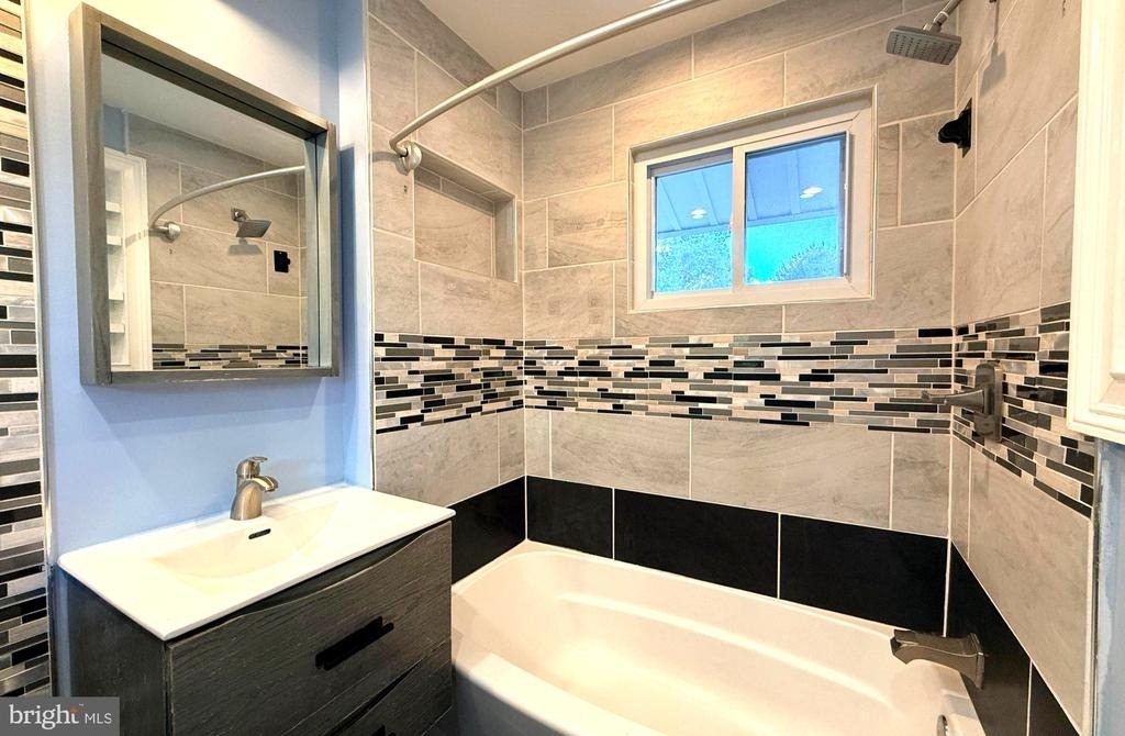 13807 Eastland Street - Photo 16