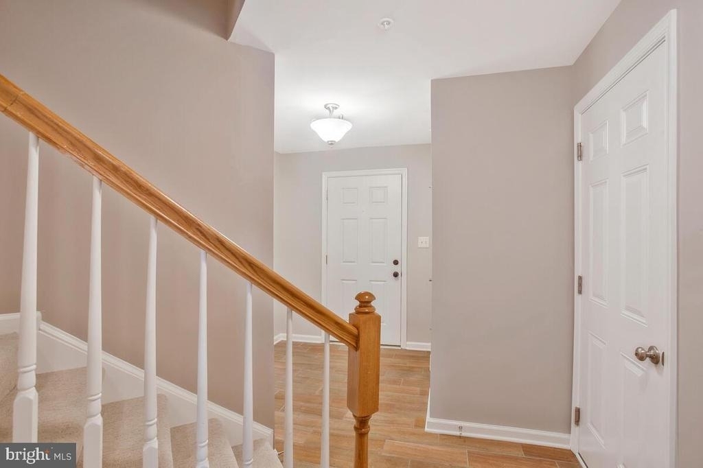 9612 Hammonds Overlook Court - Photo 3