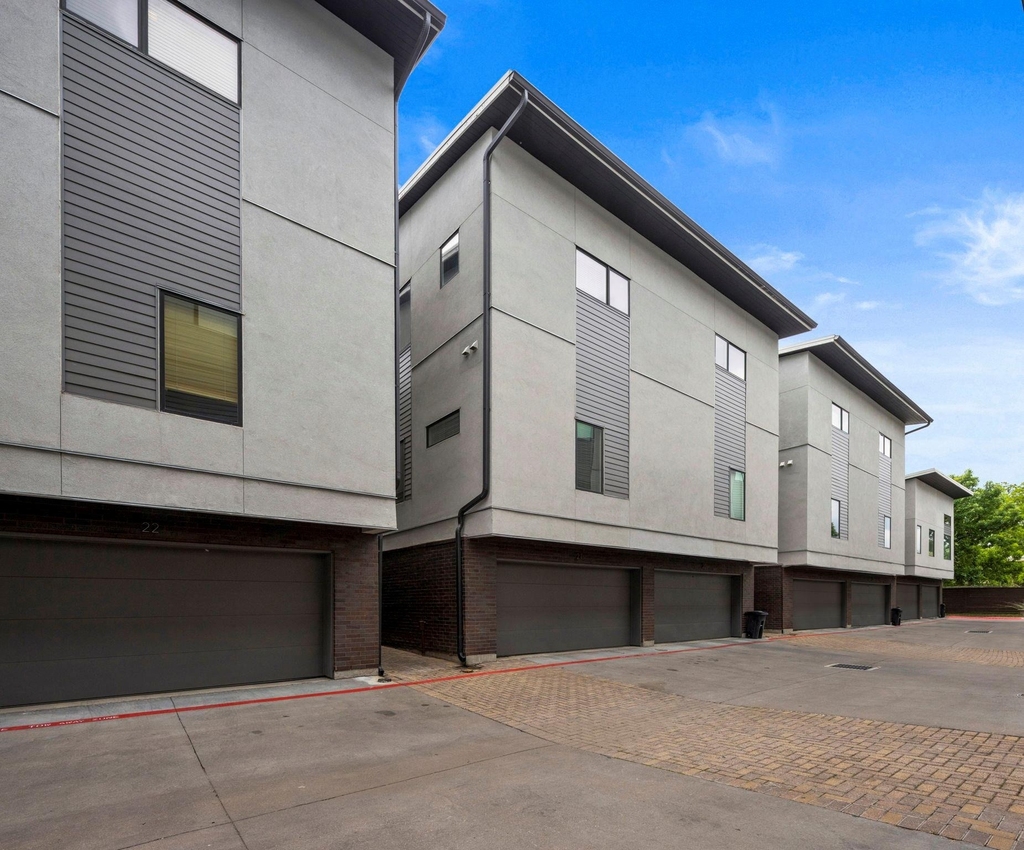 1702 S Lamar Blvd - Photo 13