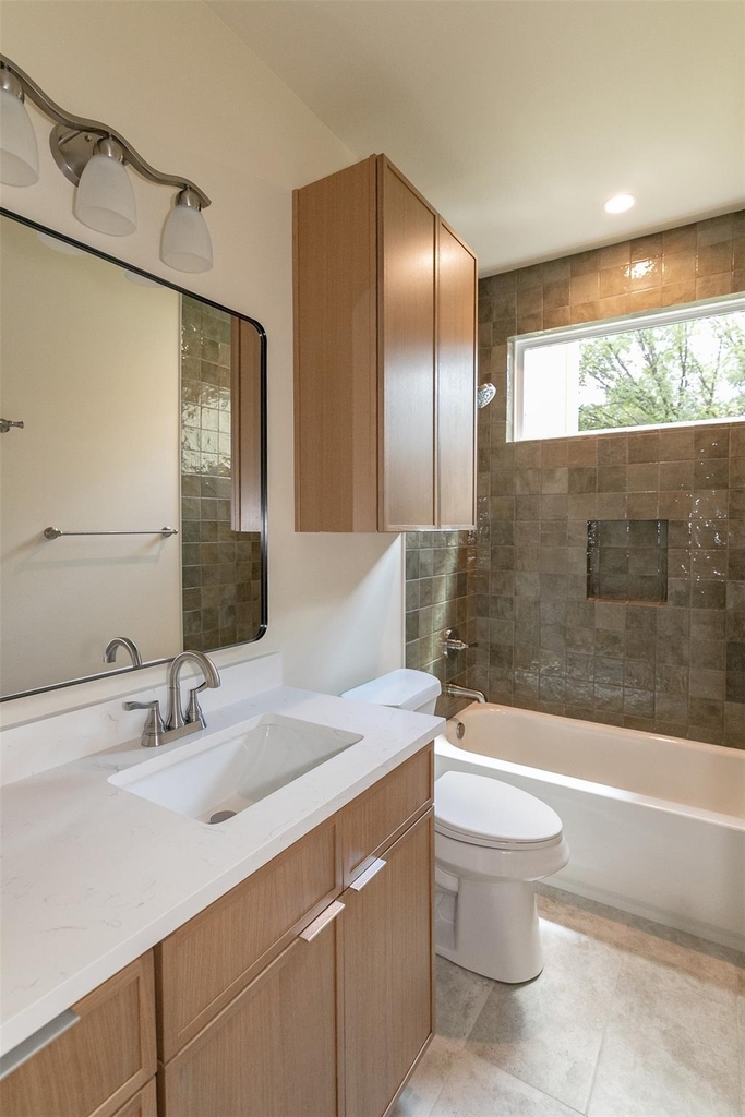 1012 W Milton St - Photo 10