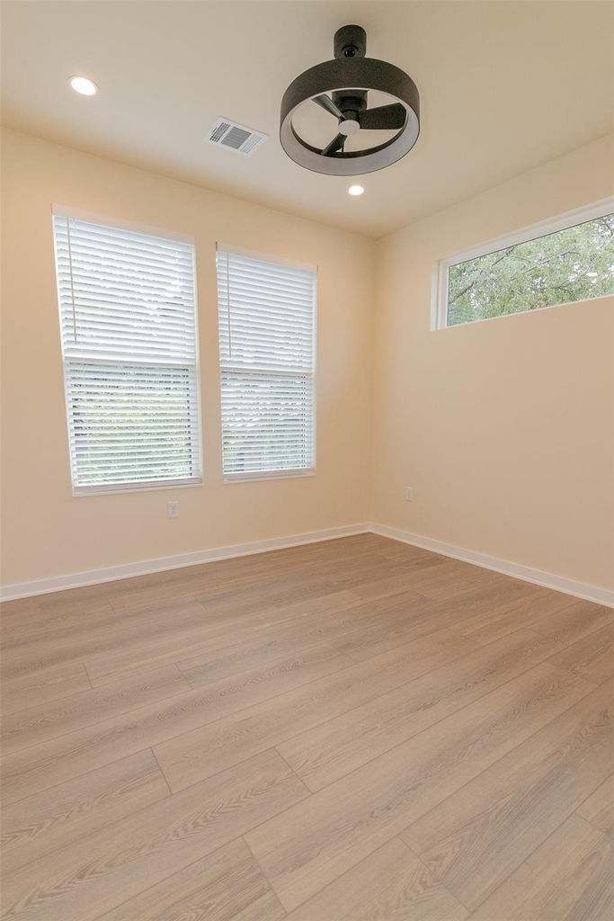 1012 W Milton St - Photo 9