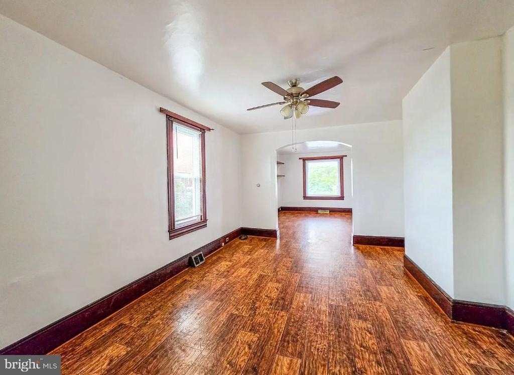 8 N Virginia Avenue - Photo 5