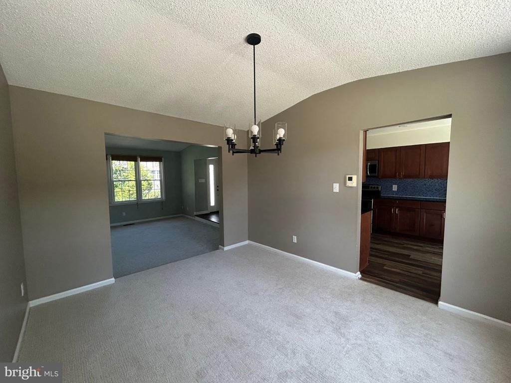 11 Pheasant Run Court - Photo 6