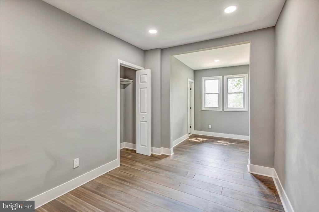 3015 Spaulding Avenue - Photo 23