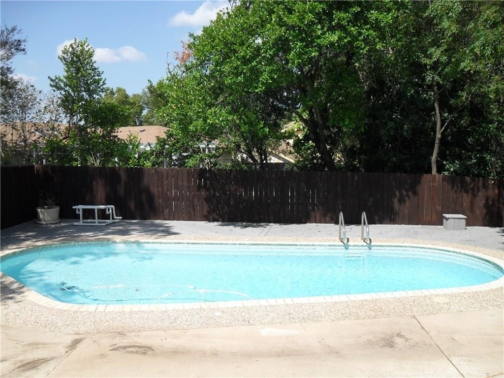 4804 Greystone Dr - Photo 5