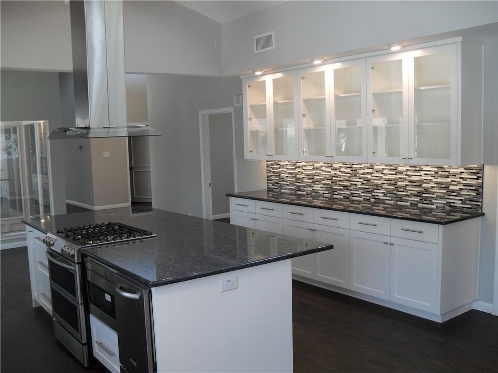 4804 Greystone Dr - Photo 11
