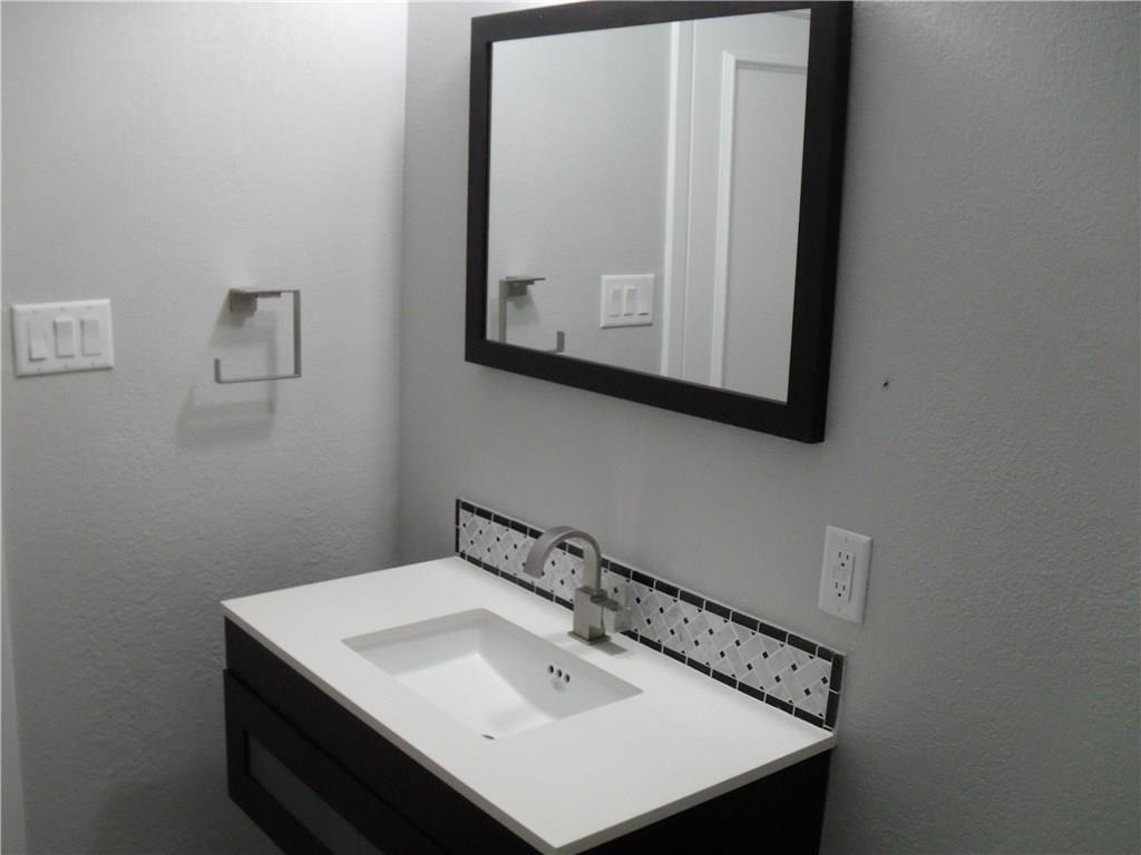 4804 Greystone Dr - Photo 18