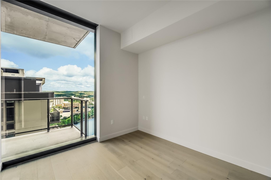 44 East Ave - Photo 9