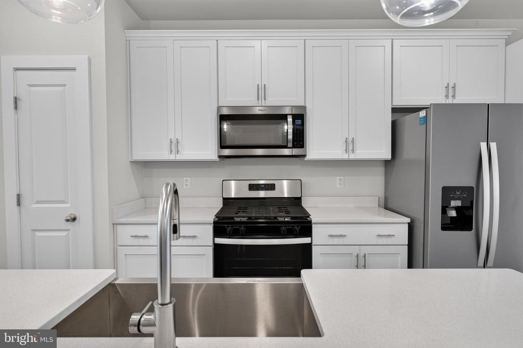 112 Glass Lane - Photo 37