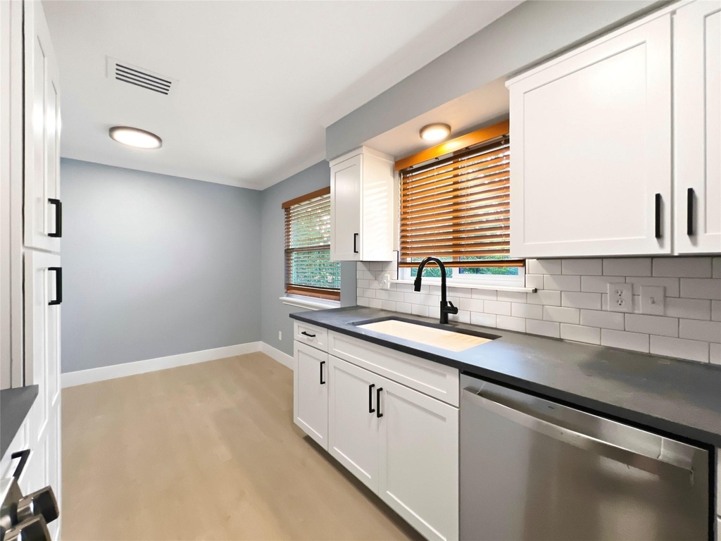 7107 Dan Jean Dr - Photo 6