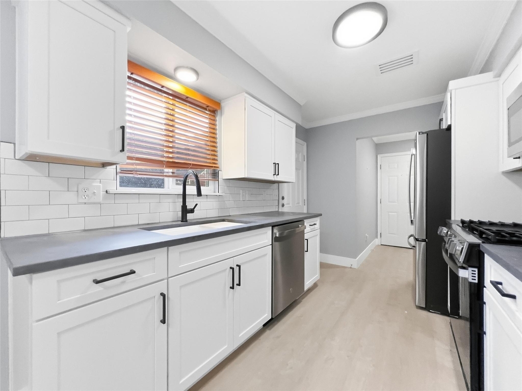 7107 Dan Jean Dr - Photo 8