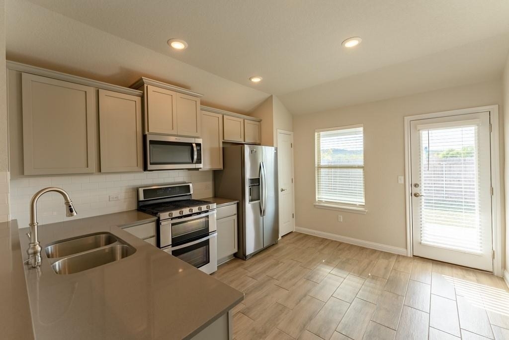 8209 Mckamy Dr - Photo 19