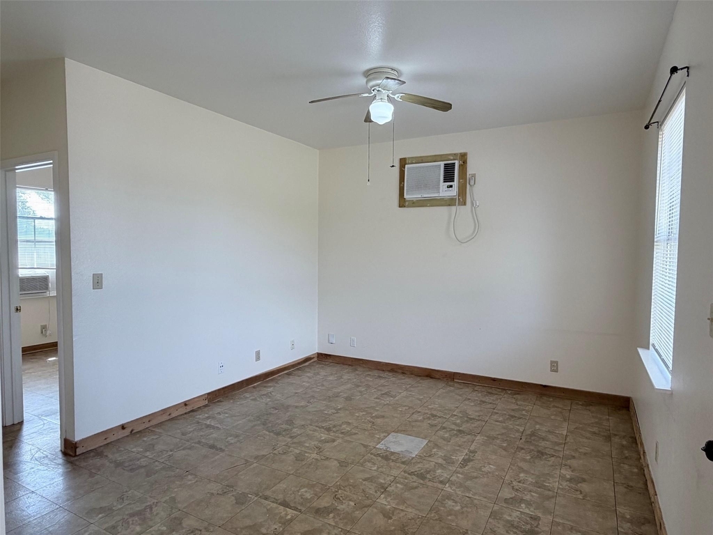 251 Zimmerman Ave - Photo 2
