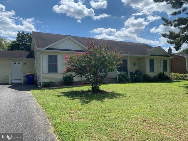 736 Hickman Drive - Photo 2