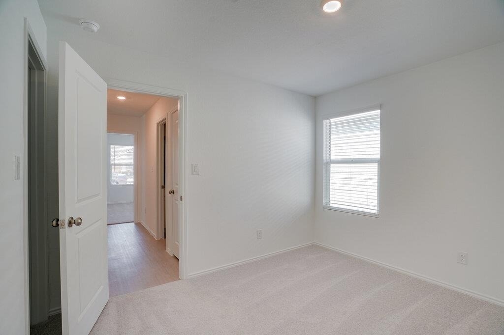 433 Whoopers Loop - Photo 12