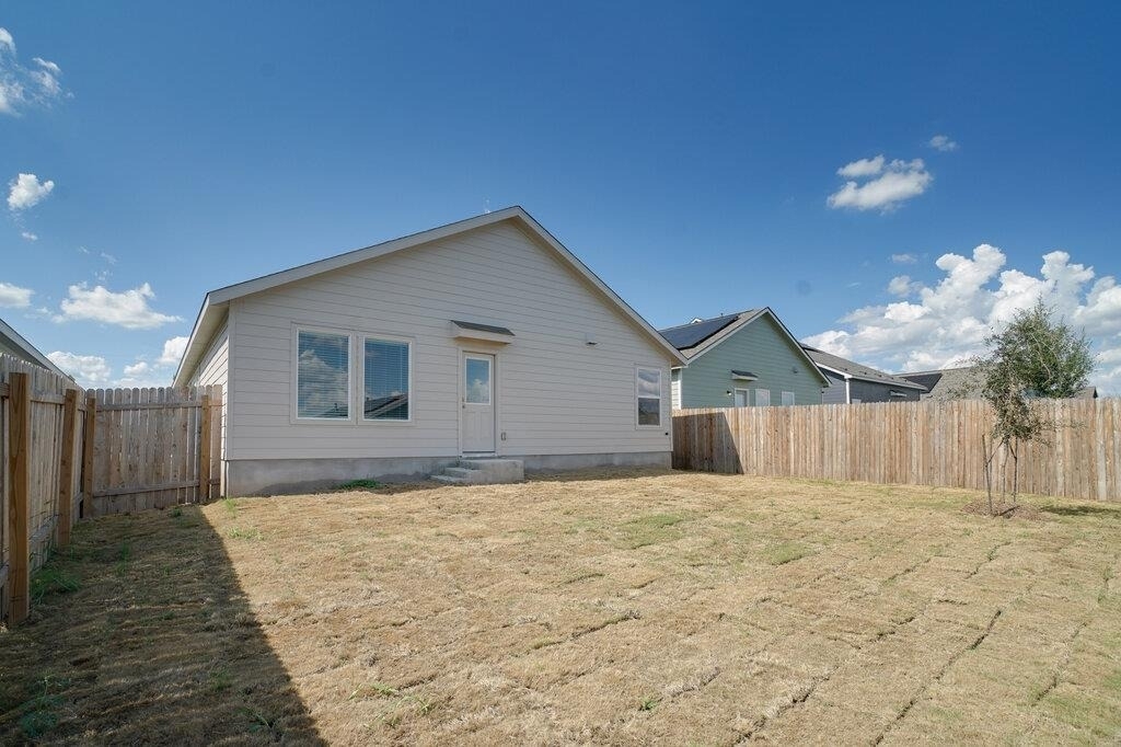 433 Whoopers Loop - Photo 19