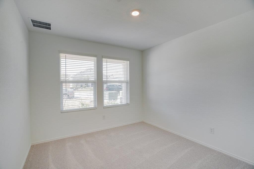 433 Whoopers Loop - Photo 8