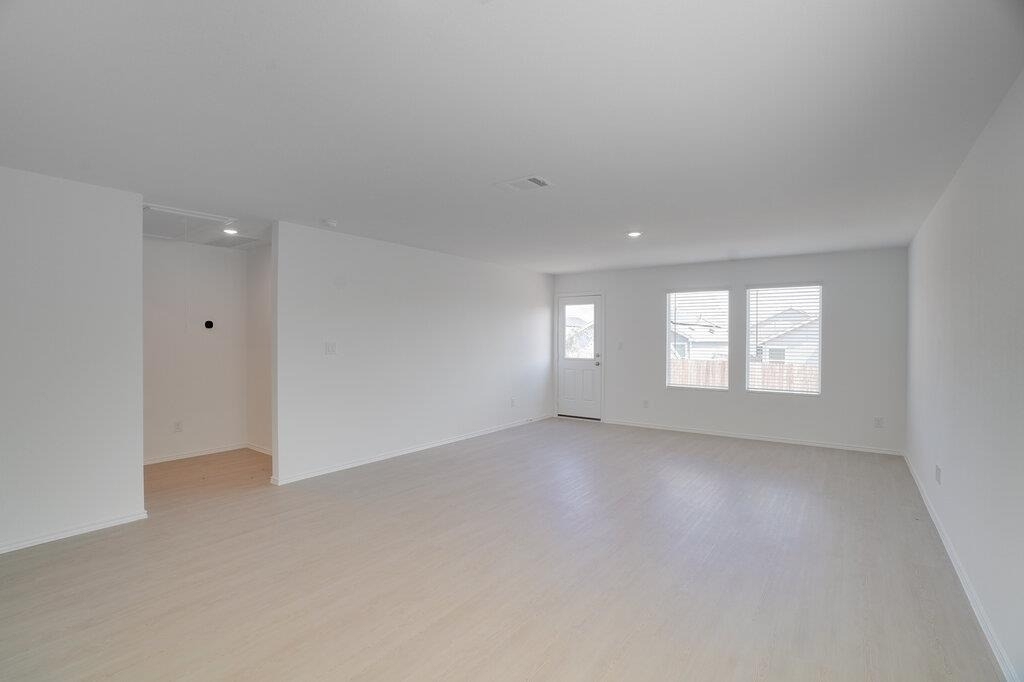 433 Whoopers Loop - Photo 14