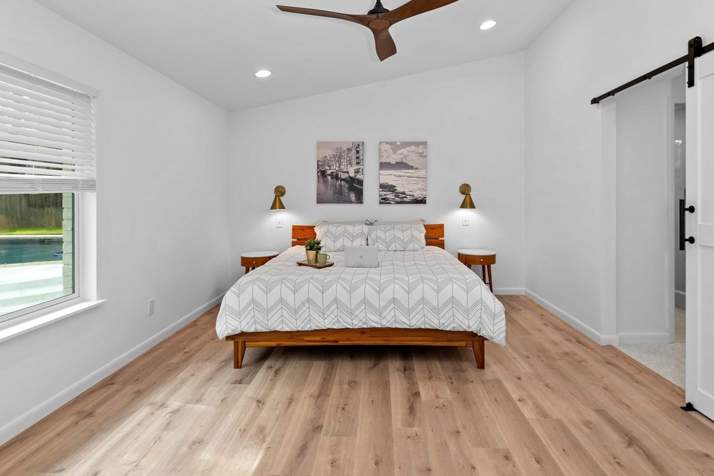 8806 Ridgehill Dr - Photo 19
