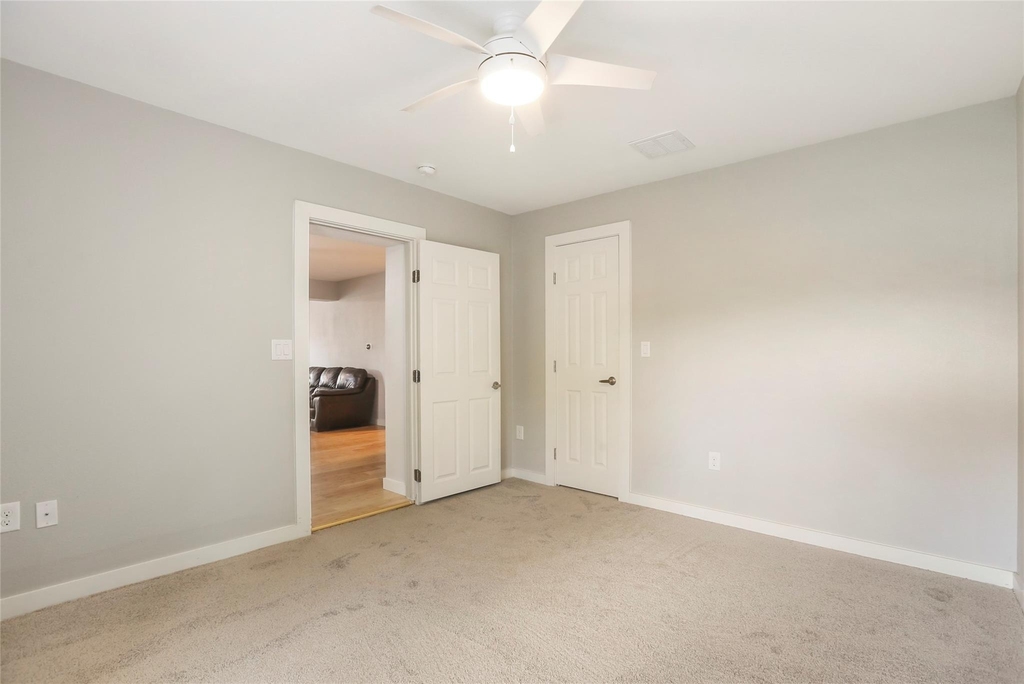 602 W Grady Dr - Photo 28