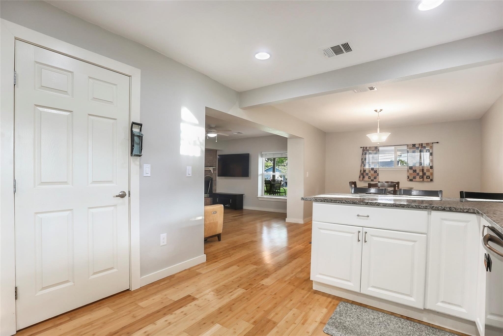 602 W Grady Dr - Photo 10