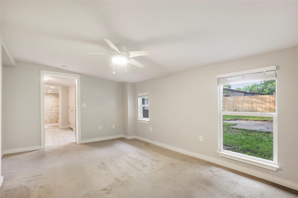 602 W Grady Dr - Photo 17