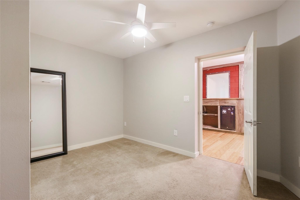 602 W Grady Dr - Photo 21