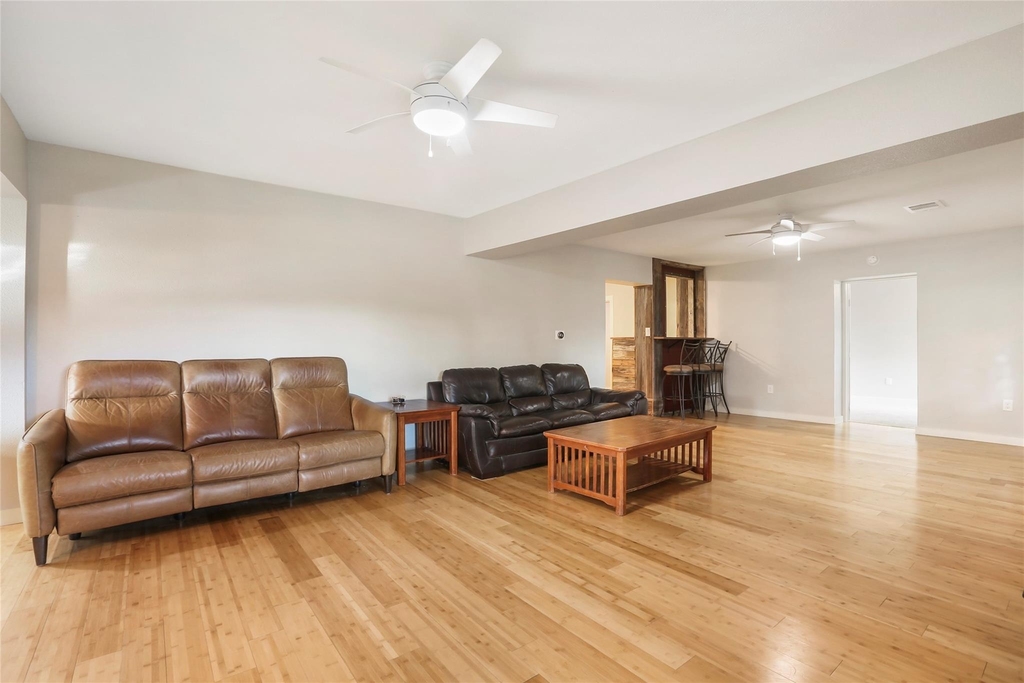 602 W Grady Dr - Photo 5
