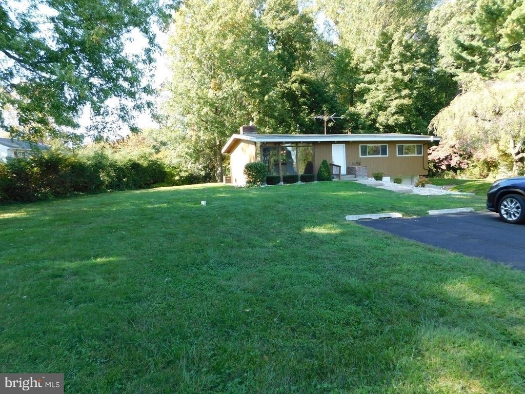 1242 S Governors Avenue - Photo 42