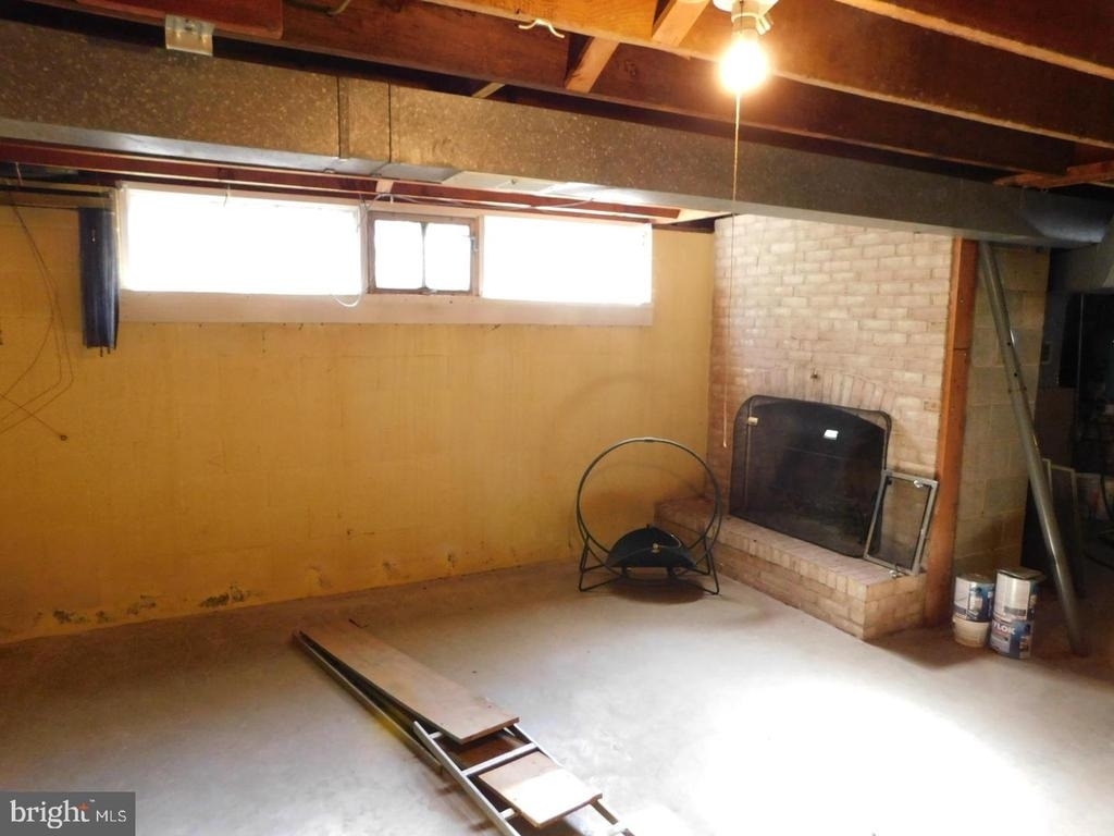 1242 S Governors Avenue - Photo 34