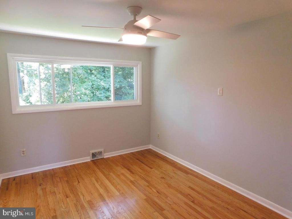 1242 S Governors Avenue - Photo 27