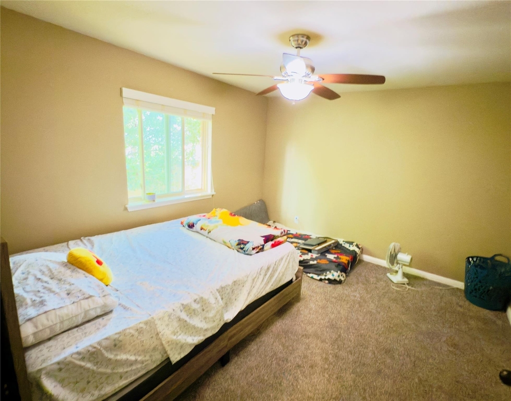 209 Monahans Dr - Photo 18