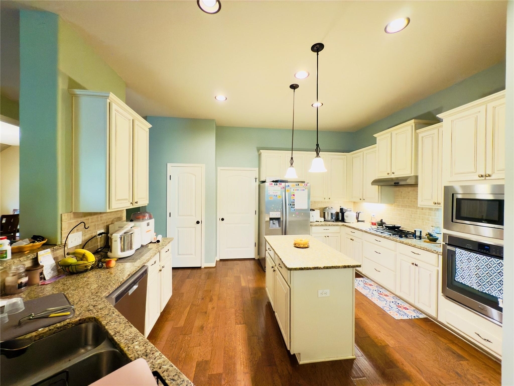 209 Monahans Dr - Photo 22