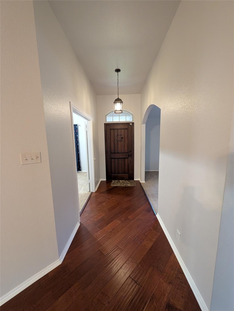 1325 Roadrunner Dr - Photo 3